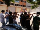 أغانى وفوم.. احتفال طلاب الثانوية العامة بالقليوبية بانتهاء الامتحانات